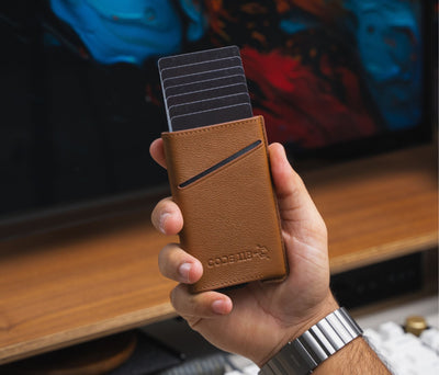 The Modern Gentleman’s Guide to Slim Leather Wallets