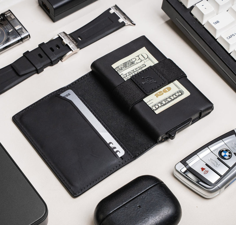 Bi-Fold Leather Case