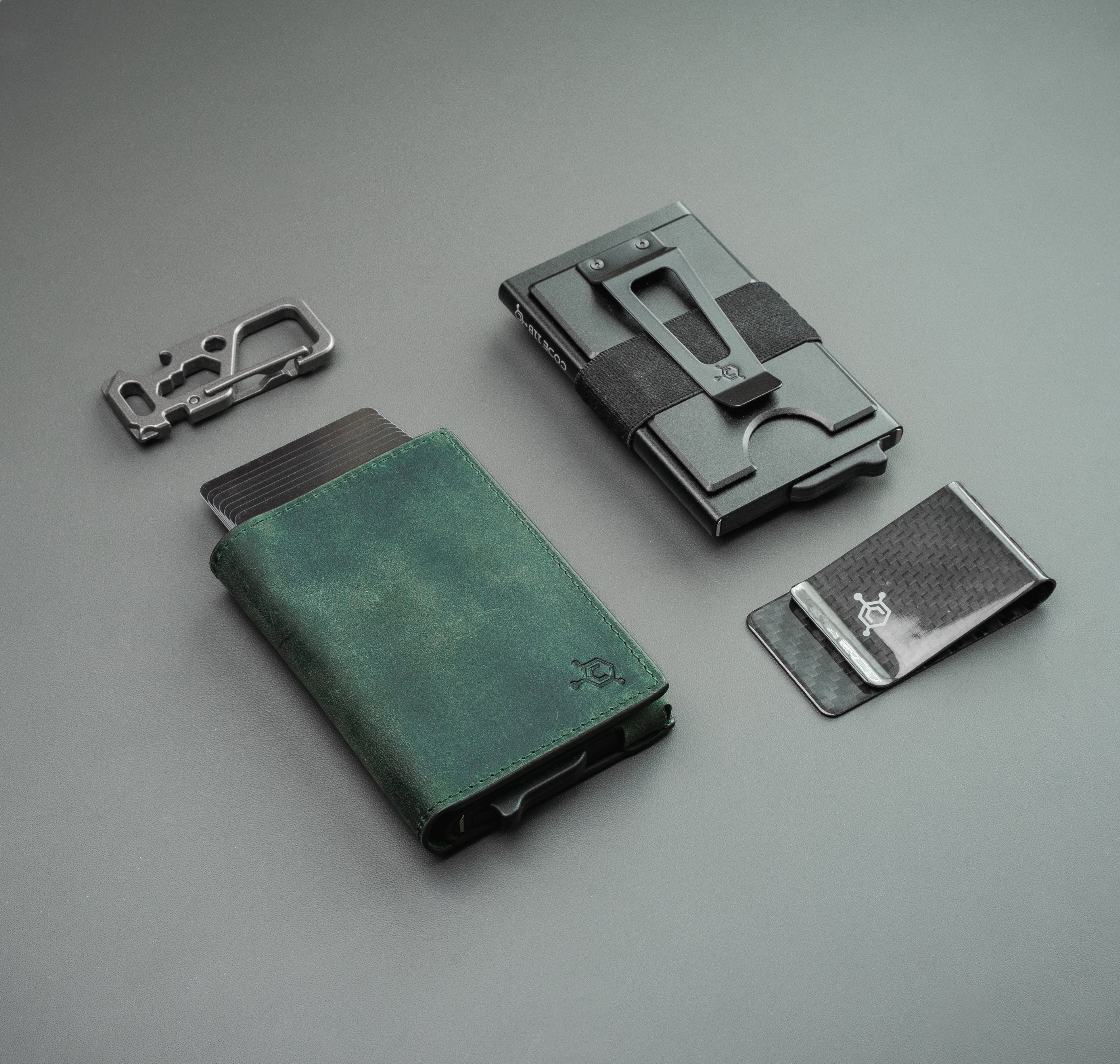 BI-FOLD LEATHER CASE – CODE 118